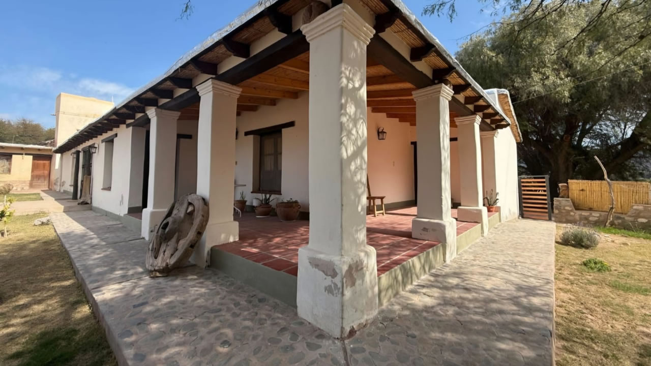 Hosteria La Enramada
